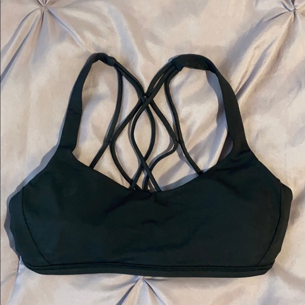 LULULEMON FREE TO BE SPORTS BRA